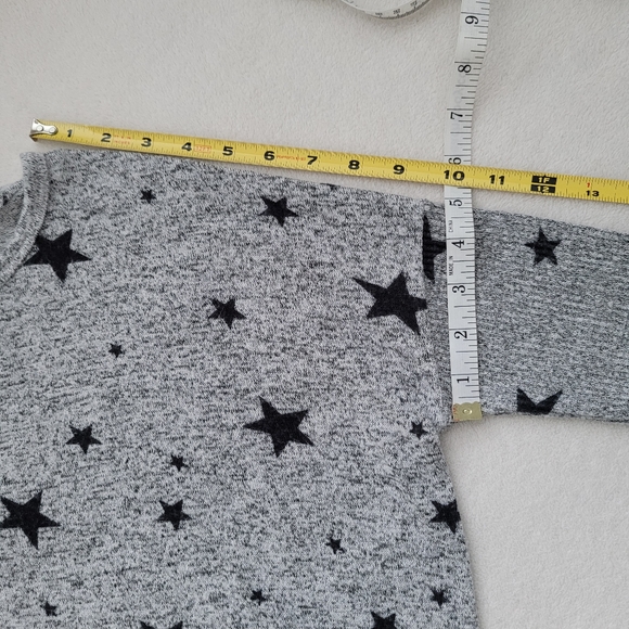 Fitted Sleeves Loose Fit Stretchy Viscose Stars Sweatshirt EUC Women's S grey - Picture 4 of 11